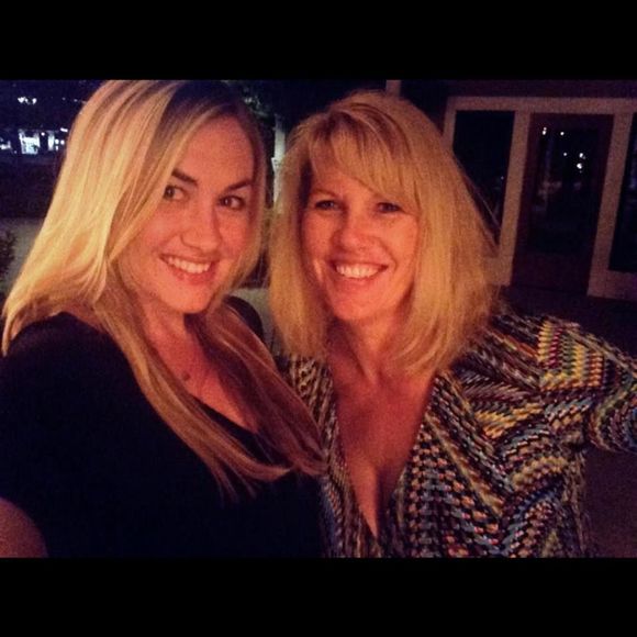 Meet your Posher, Chris - Picture 1 of 1